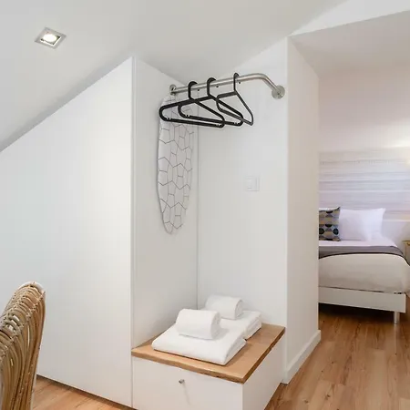 Appartamento Madre Deus I *